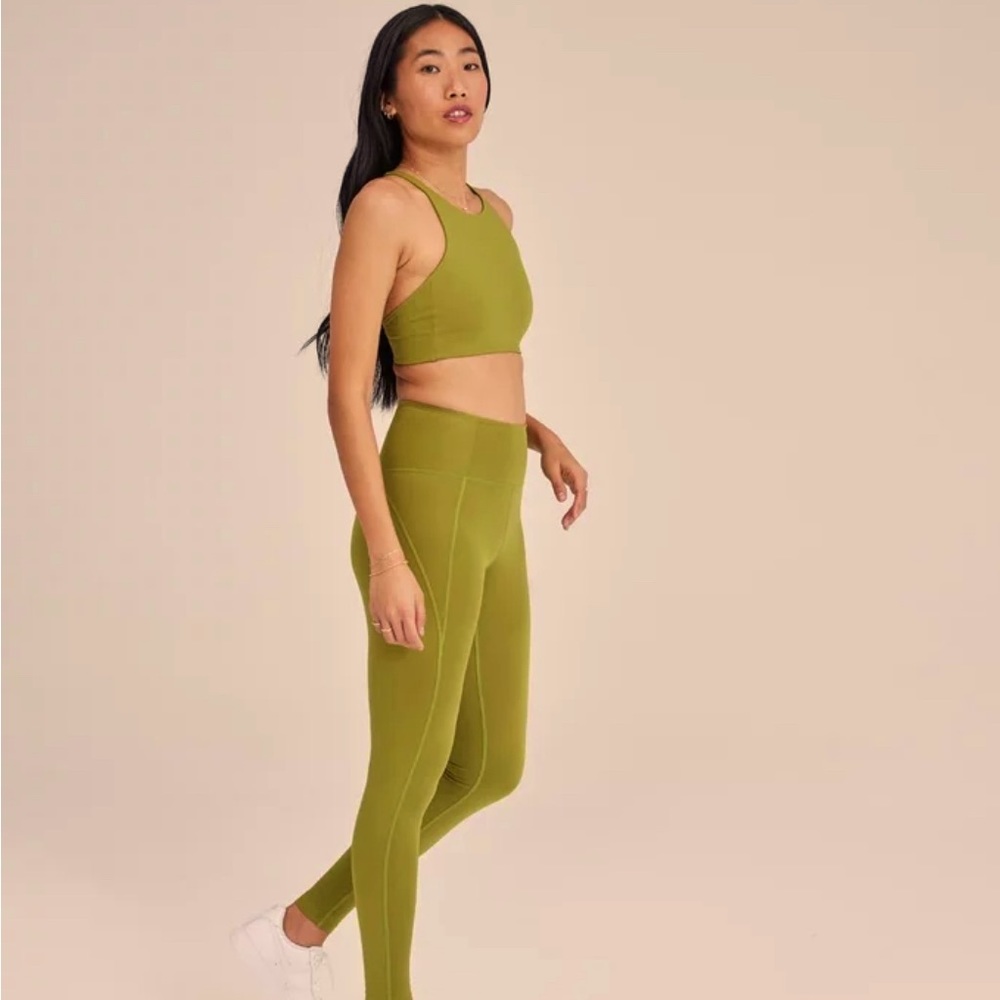 Girlfriend Collective Compression Leggings in Ivy